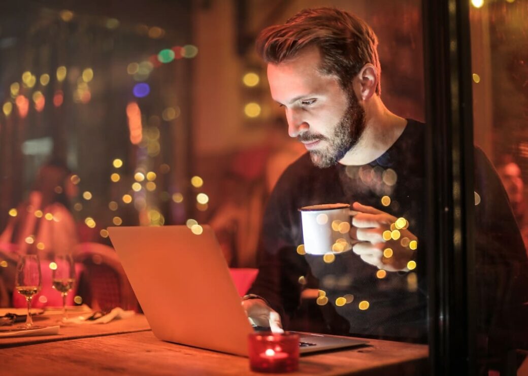 Szwajcarskie strony z autami